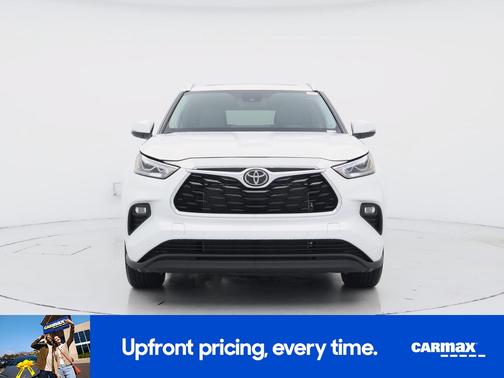White 2024 Toyota Highlander Limited