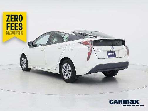 White 2017 Toyota Prius Four