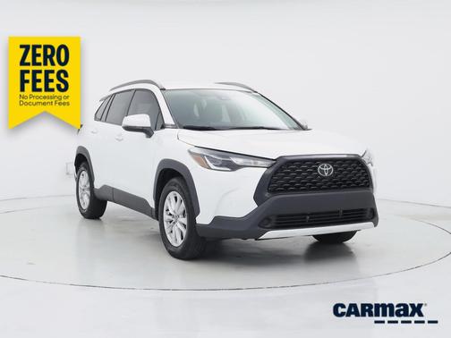 White 2022 Toyota Corolla Cross LE