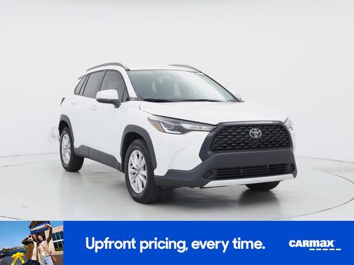 White 2022 Toyota Corolla Cross LE
