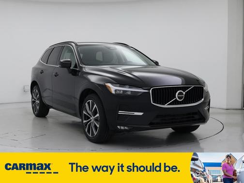 2022 Volvo XC60 B5 Momentum