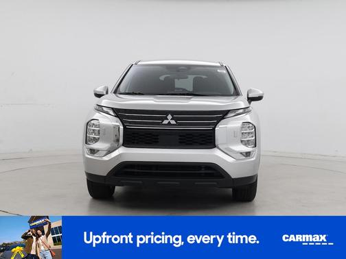 2024 Mitsubishi Outlander ES