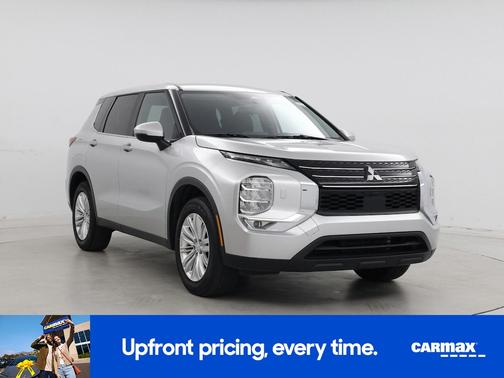 2024 Mitsubishi Outlander ES