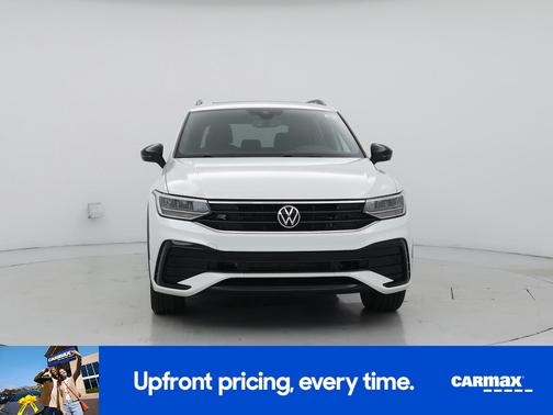 White 2022 Volkswagen Tiguan SE R-Line Black