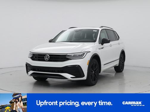 White 2022 Volkswagen Tiguan SE R-Line Black