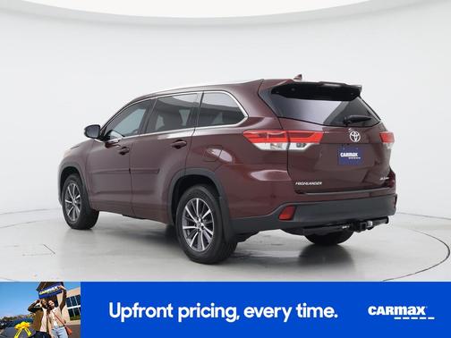 Red 2018 Toyota Highlander XLE