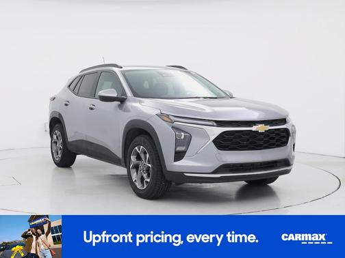 Gray 2025 Chevrolet Trax LT