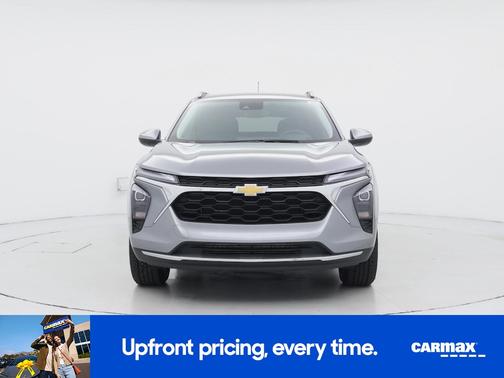 Gray 2025 Chevrolet Trax LT