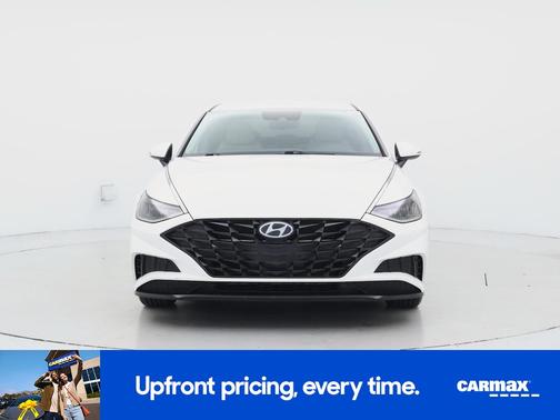 White 2022 Hyundai SONATA SEL