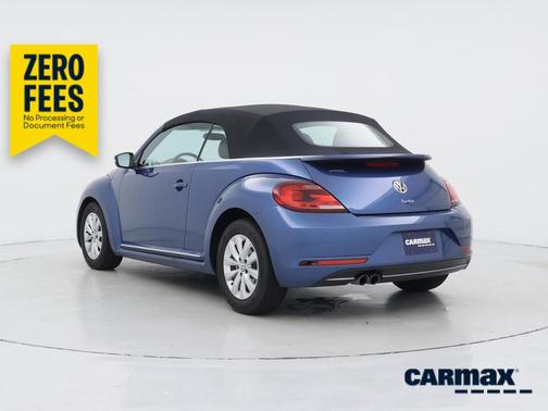 Blue 2019 Volkswagen Beetle SE