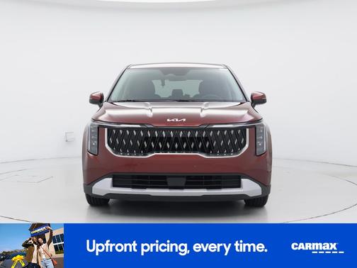 Red 2025 Kia Carnival LX