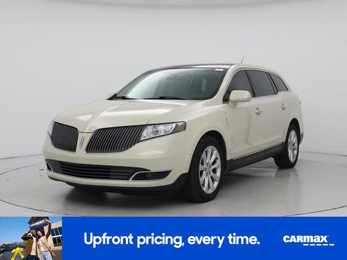 2015 Lincoln MKT Base