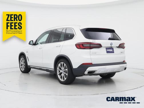White 2022 BMW X5 PHEV XDrive45e