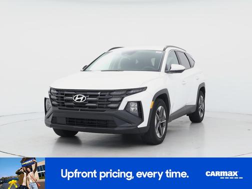 White 2025 Hyundai TUCSON SEL