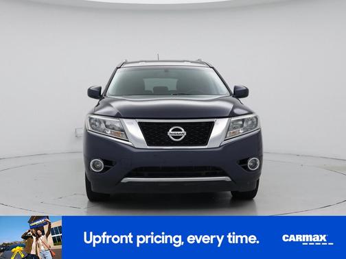2016 Nissan Pathfinder SV