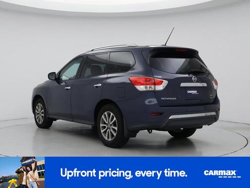 2016 Nissan Pathfinder SV