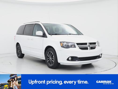 White 2016 Dodge Grand Caravan R/T
