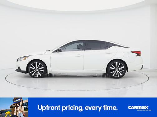 White 2021 Nissan Altima SR