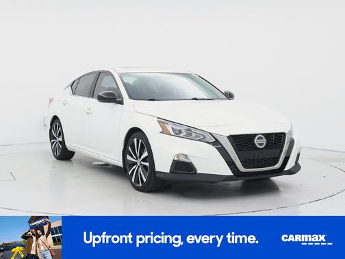 White 2021 Nissan Altima SR