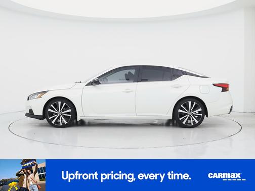 White 2021 Nissan Altima SR