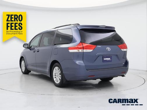 Blue 2014 Toyota Sienna XLE