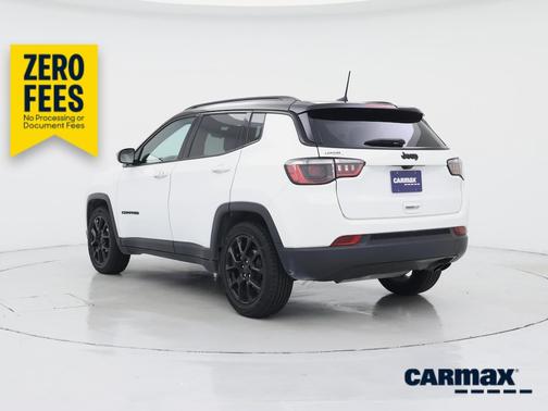 White 2022 Jeep Compass Latitude