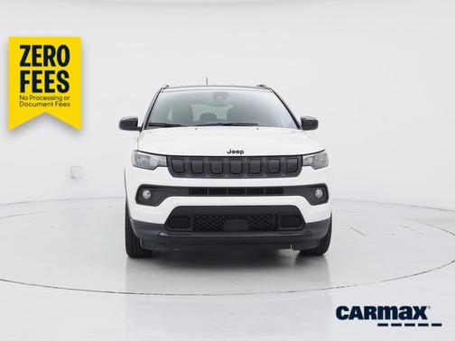 White 2022 Jeep Compass Latitude