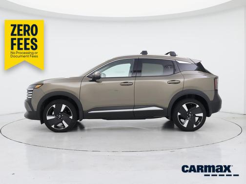 Brown 2025 Nissan Kicks SR