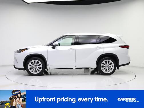 White 2022 Toyota Highlander Hybrid Limited