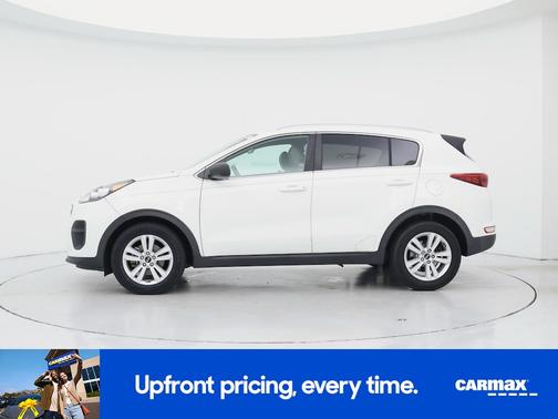 White 2018 Kia Sportage LX