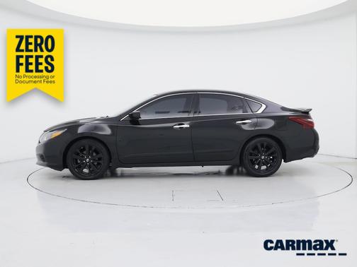 Black 2017 Nissan Altima SR