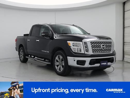 Black 2019 Nissan Titan SV