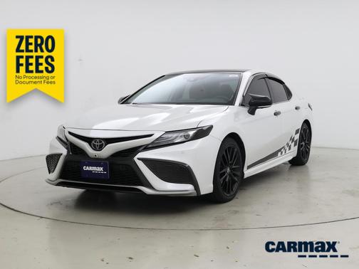 White 2022 Toyota Camry XSE