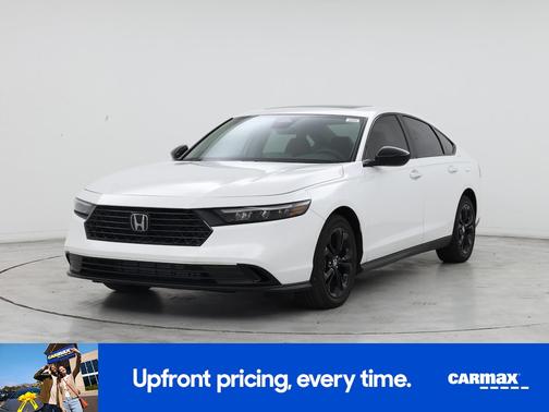 White 2025 Honda Accord SE