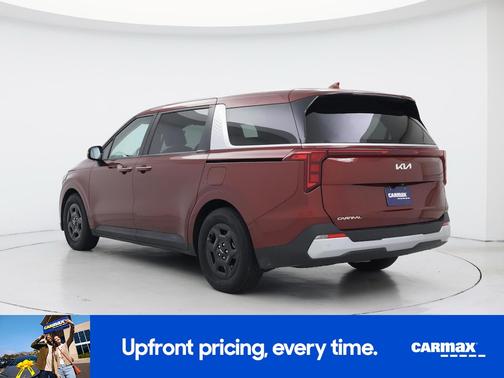 Red 2025 Kia Carnival LXS
