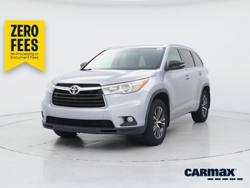 Silver 2016 Toyota Highlander XLE