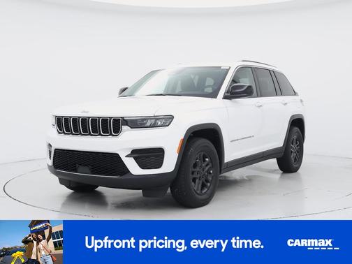 White 2022 Jeep Grand Cherokee Laredo