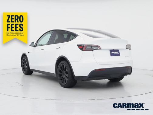 White 2023 Tesla Model Y Long Range