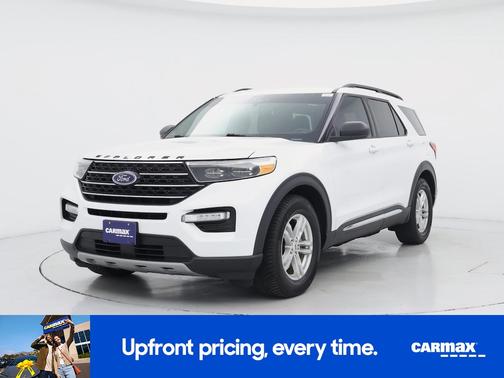 White 2020 Ford Explorer XLT