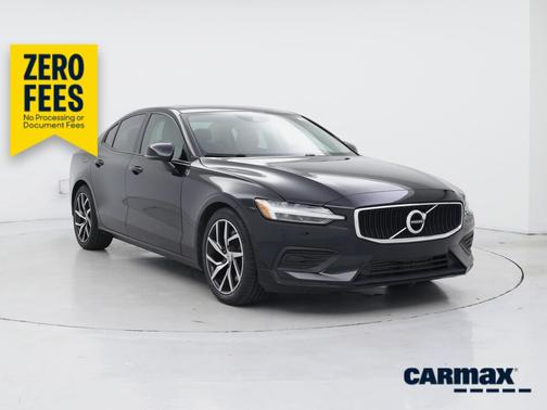 Black 2020 Volvo S60 T6 Momentum
