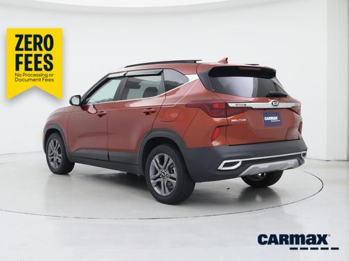 Orange 2021 Kia Seltos S