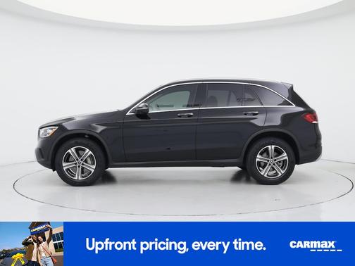 Black 2022 Mercedes-Benz GLC 300
