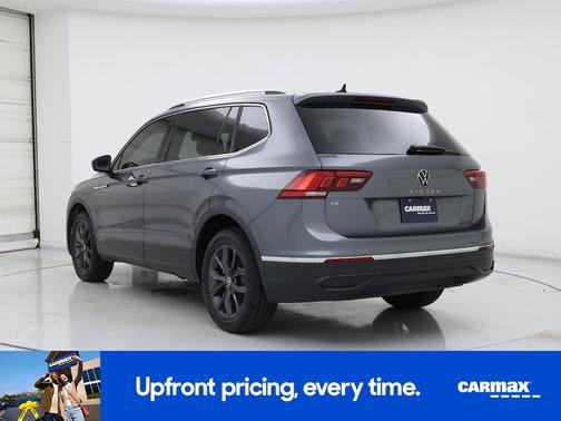 Gray 2022 Volkswagen Tiguan SE