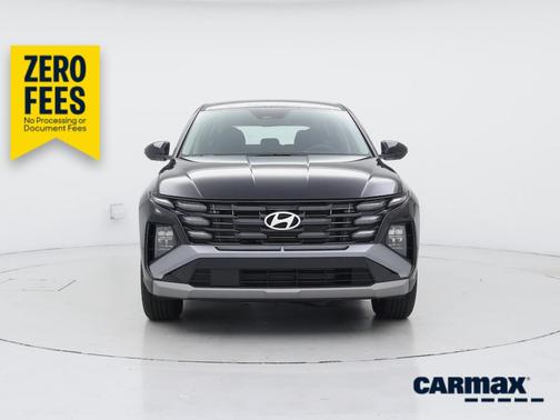 Black 2026 Hyundai TUCSON SE