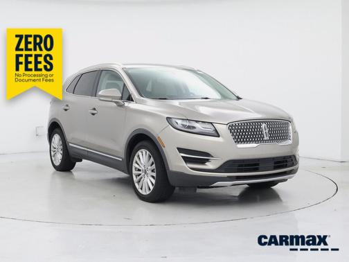 Gold 2019 Lincoln MKC