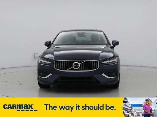 2023 Volvo S60 B5 Ultimate Bright Theme