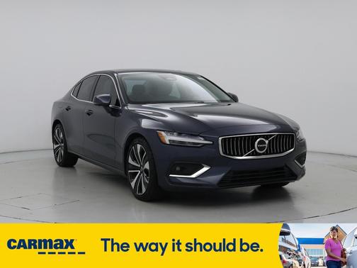 2023 Volvo S60 B5 Ultimate Bright Theme