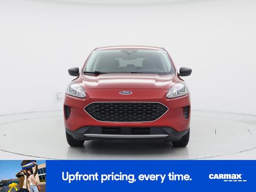 Red 2022 Ford Escape SE