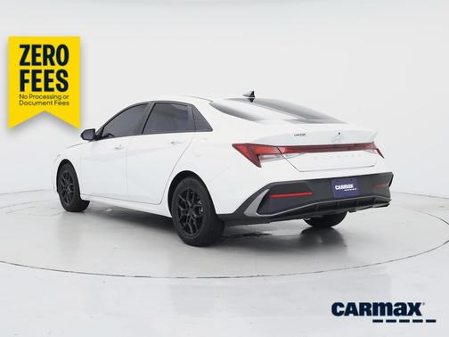 White 2024 Hyundai ELANTRA SEL