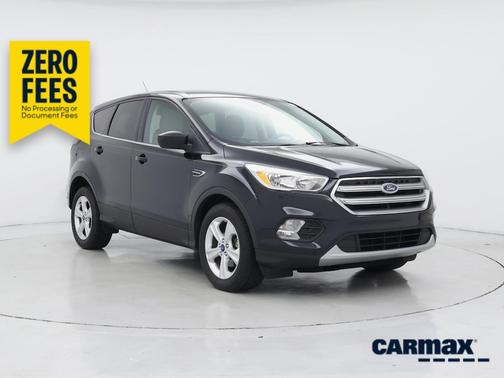 Black 2017 Ford Escape SE